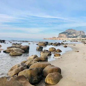https://aurora-house-suite.sicilyhotelsitaly.net